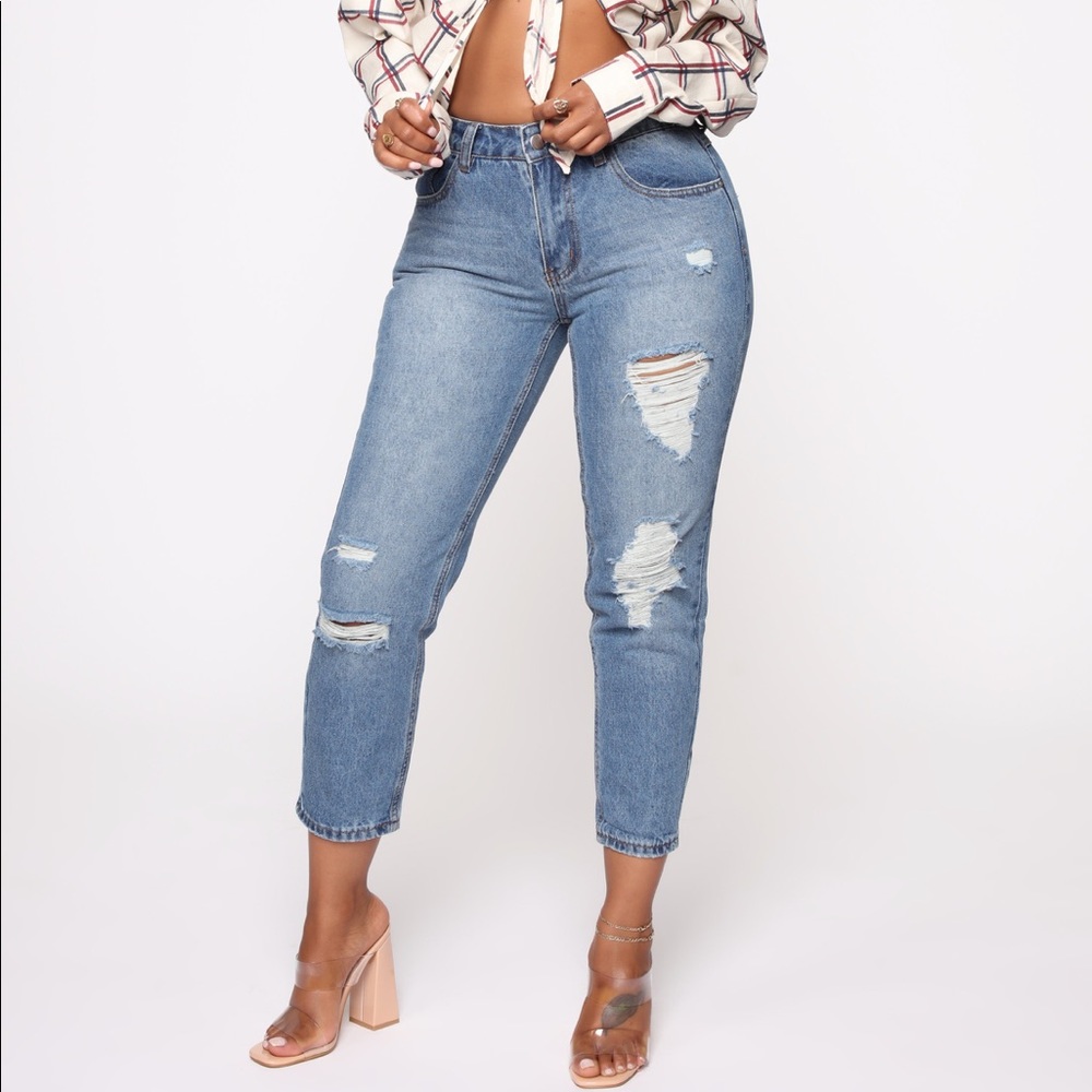 🦋MEDIUM WASH BOYFRIEND JEANS🦋
